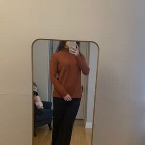 Sweater Max Studio Burnt Orange